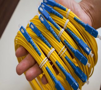 کابل فیبر نوری چیست و چرا نقش مهمی در ارتباطات امروز دارد؟